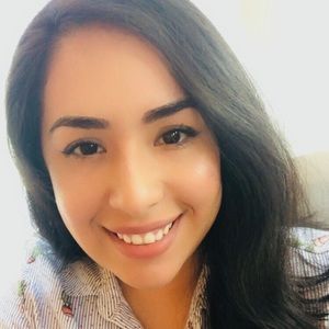 Meet your Posher, Gloria